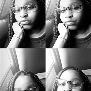 Meet your Posher, Nysia